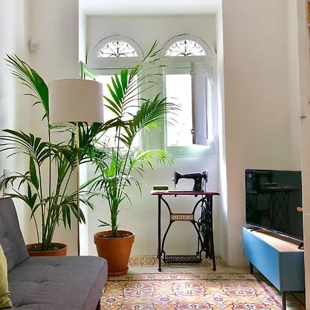 Lorry - Converted Townhouse Tatil Evi